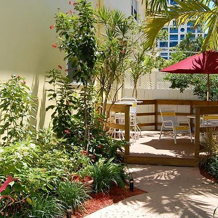 Alcazar Resort- Gay Mens Resort フォート・ローダーデール エクステリア 写真