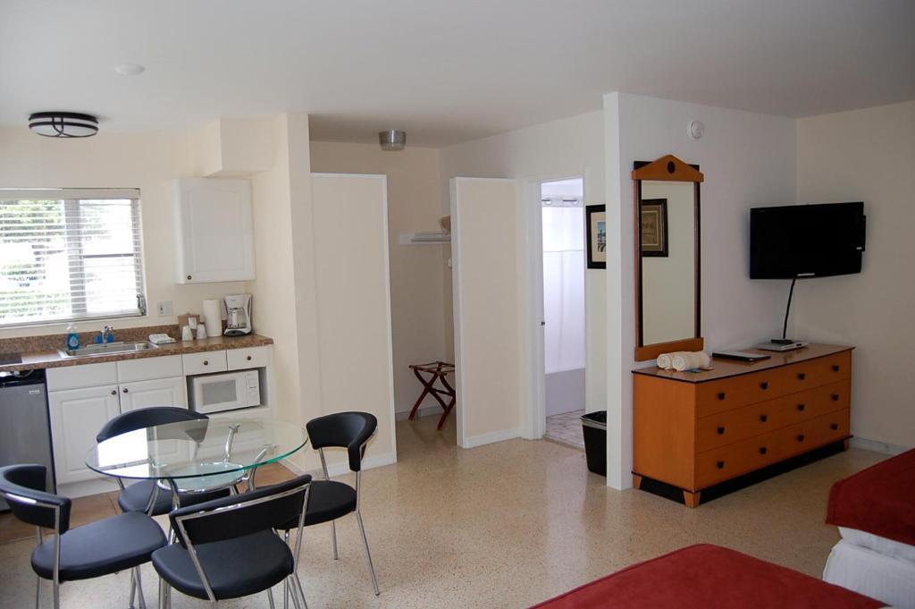 Alcazar Resort- Gay Mens Resort フォート・ローダーデール 部屋 写真